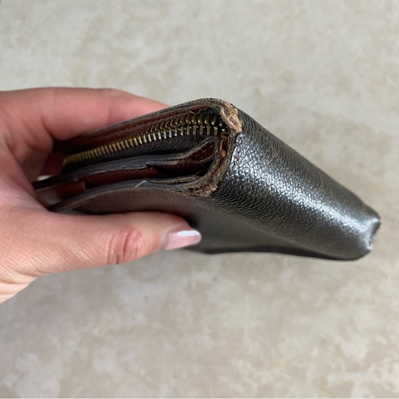 Authentic Louis Vuitton Vintage Compact Monogram Canvas Wallet - Picture 7 of 17